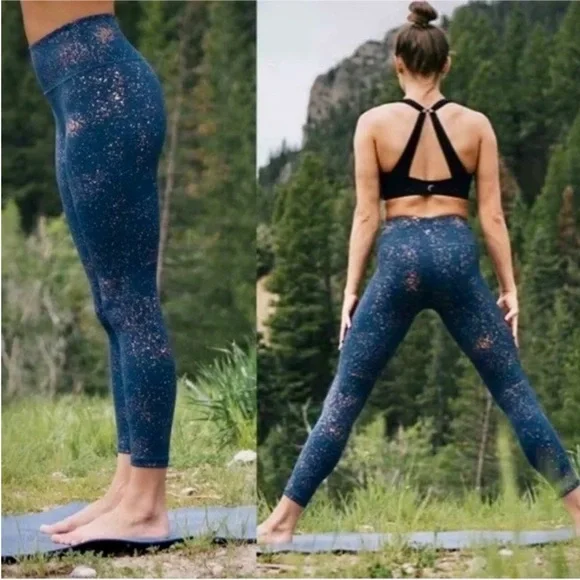 ZYIA Stay Gold Light & Tight Speckled 7/8 Leggings - Picture 1 of 13